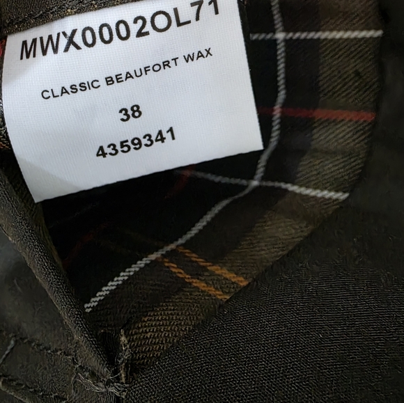 Barbour Classic Beaufort Waxed Jacket - Picture 7 of 8